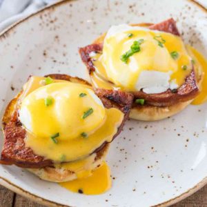 Eggs Benedict-Ham / Bacon